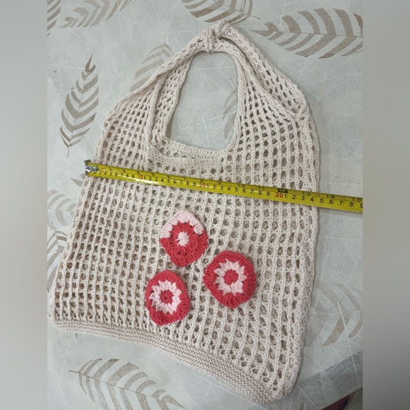 Handmade Crochet Tote Bag - Cream and Red - Picture 2 of 3
